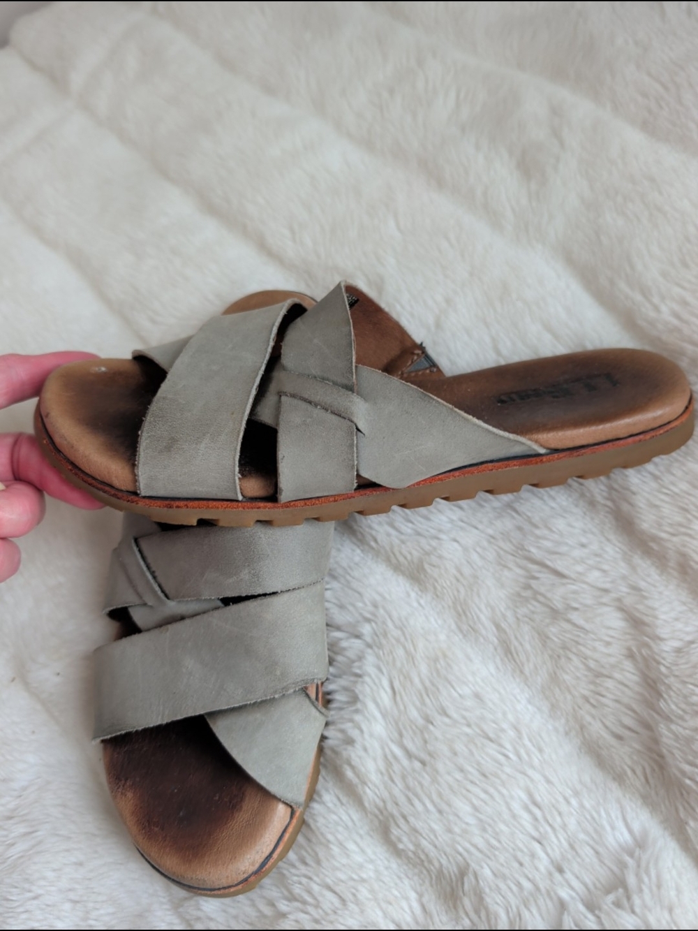 L.L. Bean Sedona Lake Washed Leather Sandals Sage Color Sz 8